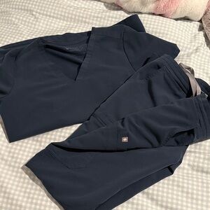 Figs Deep Blue Scrub Ensemble
